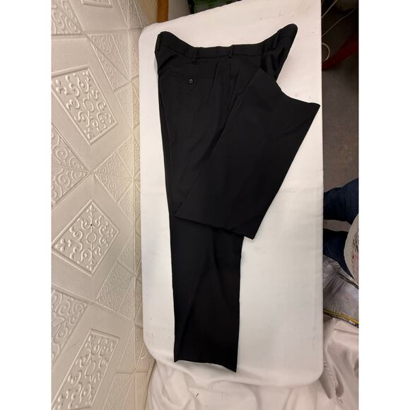 IZOD 38 x 32 Men's Dress Pants Golf Black Flat front deep pockets Made in Kenya - Picture 4 of 8